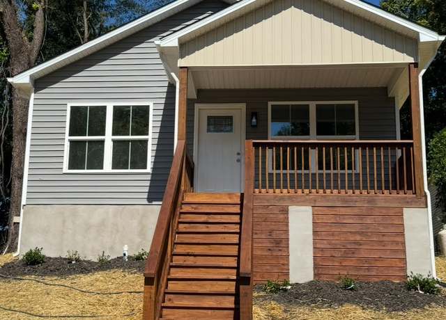 Property at 1424 Varnell Ave NE, Roanoke, VA 24012, 2 beds, 1 bath