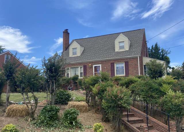 Property at 903 Watts St, Salem, VA 24153, 3 beds, 2.5 baths