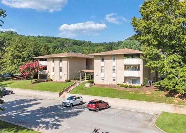 Property at 5260 Crossbow Cir Unit 7C, Roanoke, VA 24018, 2 beds, 2 baths