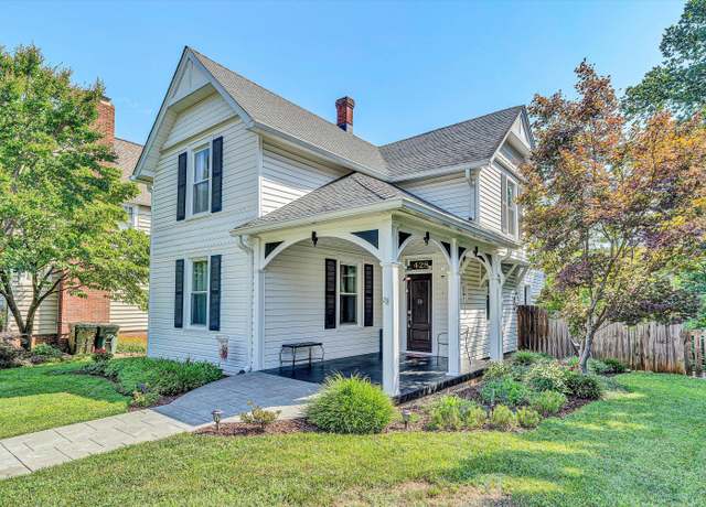 Property at 428 N Broad St, Salem, VA 24153, 3 beds, 2 baths