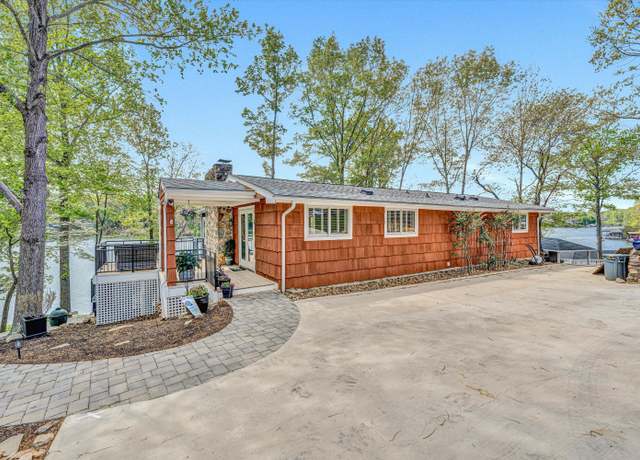 Property at 382 Blue Lake Rd, Union Hall, VA 24176, 4 beds, 3 baths