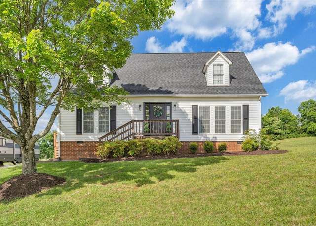 Property at 1028 Park Mountain Ter, Huddleston, VA 24104, 3 beds, 2.5 baths
