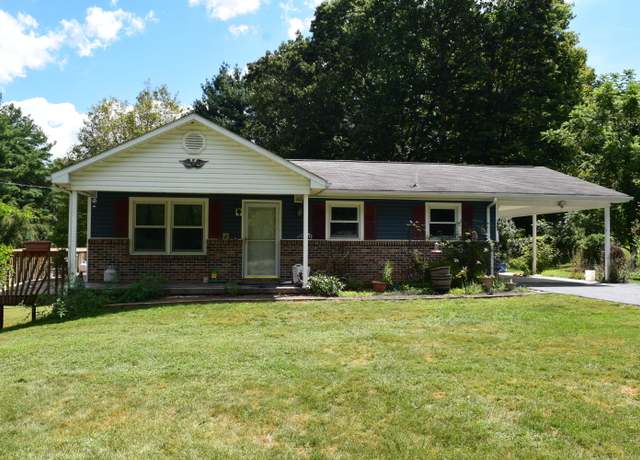 Property at 1890 Beaver Creek Rd NW, Floyd, VA 24091, 2 beds, 1 bath
