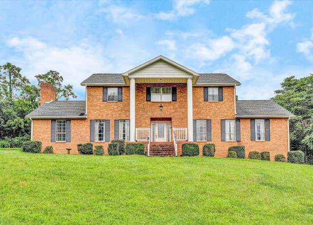 Property at 3720 Laurel Ridge Rd NW, Roanoke, VA 24017, 6 beds, 4 baths