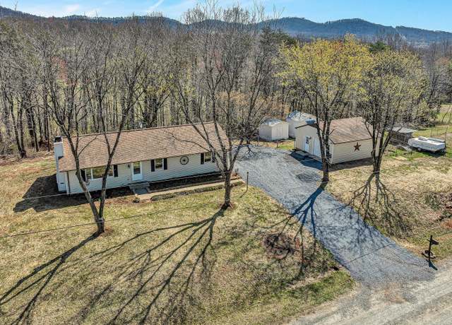 Property at 1330 Springfield Dr, Vinton, VA 24179, 3 beds, 1.5 baths