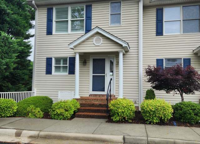 Property at 575 Cambridge Ct Unit G1, Hardy, VA 24101, 3 beds, 3.5 baths