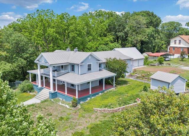 Property at 225 N Maple St, Vinton, VA 24179, 4 beds, 2.5 baths