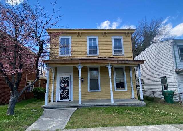 Property at 231 New St, Petersburg, VA 23805, 4 beds, 1 bath