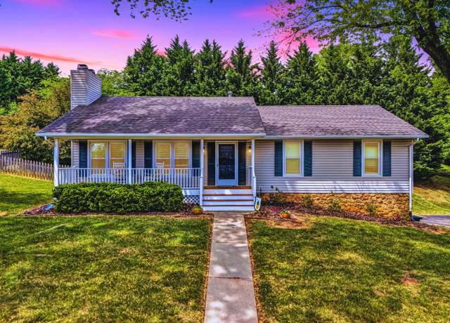 Property at 5567 Rome Dr, Roanoke, VA 24019, 3 beds, 3 baths