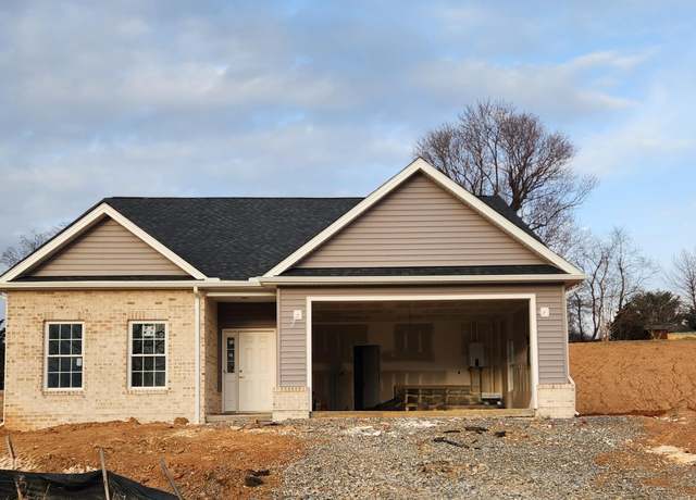 Property at 5506 New Pleasant Way, Salem, VA 24153, 3 beds, 2.5 baths