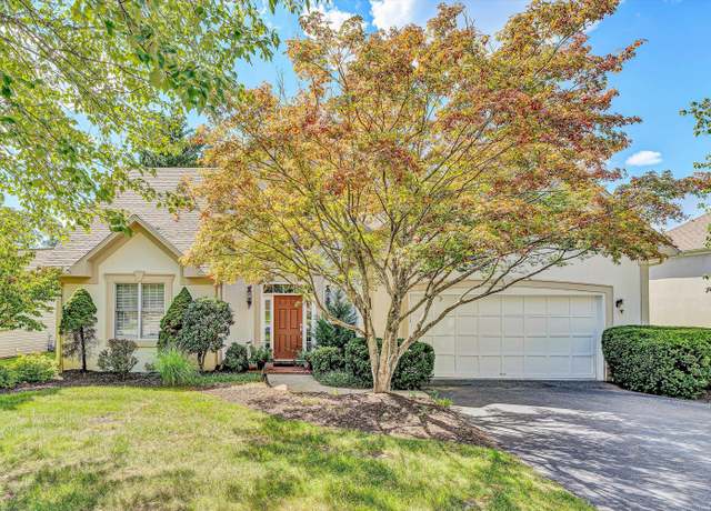 Property at 4074 Overlook Trail Dr, Roanoke, VA 24018, 4 beds, 2.5 baths