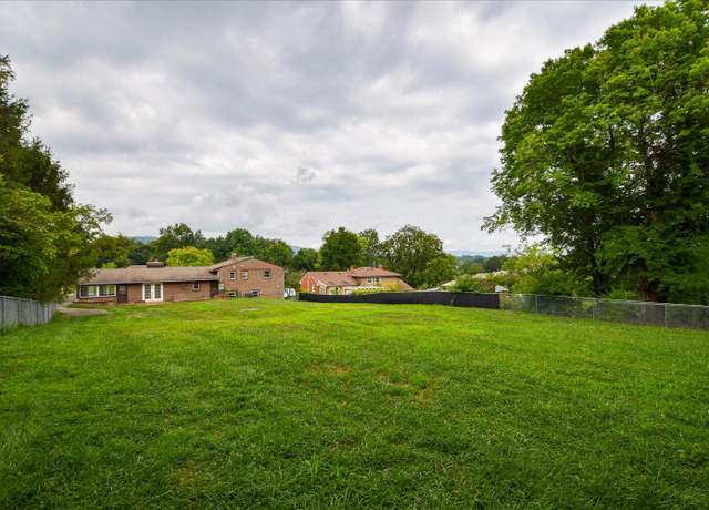 Property at 2779 Hillbrook Dr, Roanoke, VA 24018, 4 beds, 3 baths