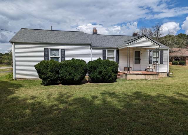Property at 1731 Ball Park Rd, Rocky Mount, VA 24151, 3 beds, 1 bath