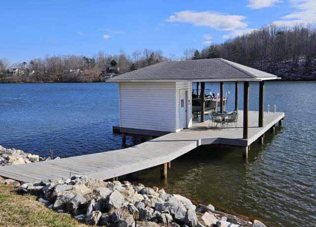 Property at 1005 Hannabass Dr, Goodview, VA 24095, 3 beds, 3 baths