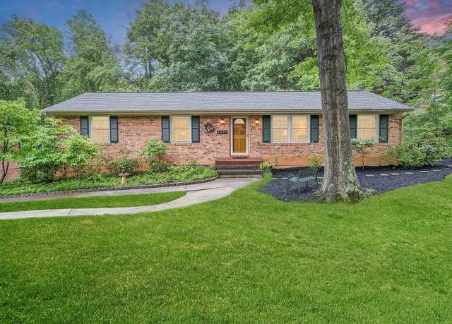 Property at 5237 Fordwick Dr, Roanoke, VA 24018, 3 beds, 3 baths