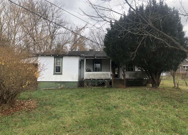 Property at 211 E Marshall St, Covington, VA 24426, 2 beds, 1 bath