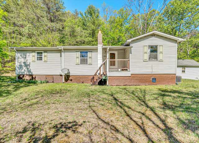 Property at 3599 Catawba Valley Dr, Salem, VA 24153, 3 beds, 1 bath