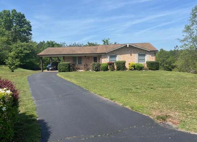 Property at 69 Fireside Ln, Martinsville, VA 24112, 3 beds, 3 baths