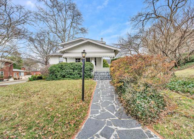 Property at 2702 Rosalind Ave SW, Roanoke, VA 24014, 3 beds, 2.5 baths