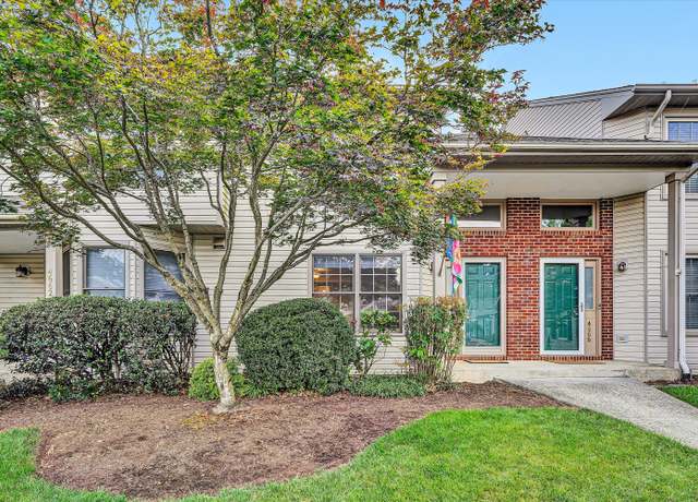 Property at 4664 Mill View Ct, Roanoke, VA 24018, 3 beds, 3.5 baths