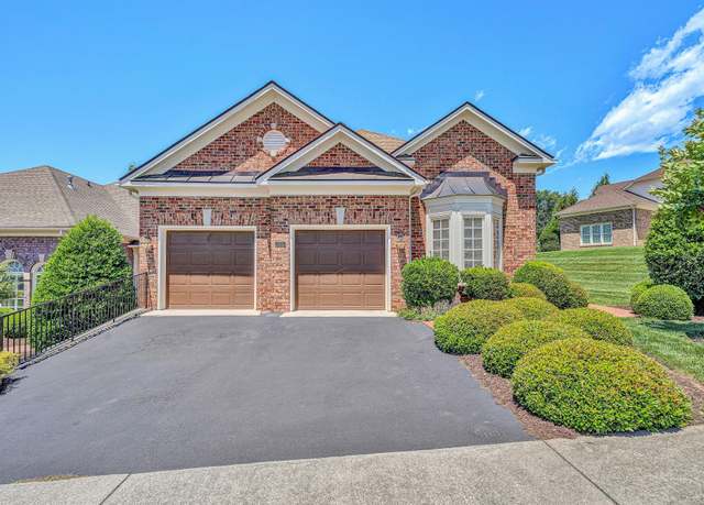 Property at 3303 Belshire Ct SW, Roanoke, VA 24014, 3 beds, 2 baths