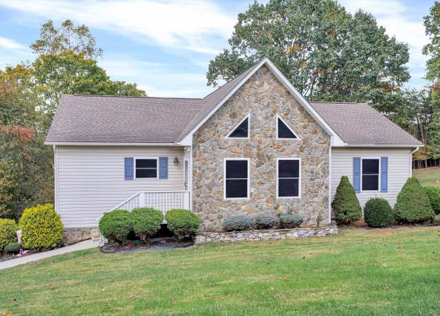 Property at 440 North Church Dr, Hardy, VA 24101, 4 beds, 3 baths