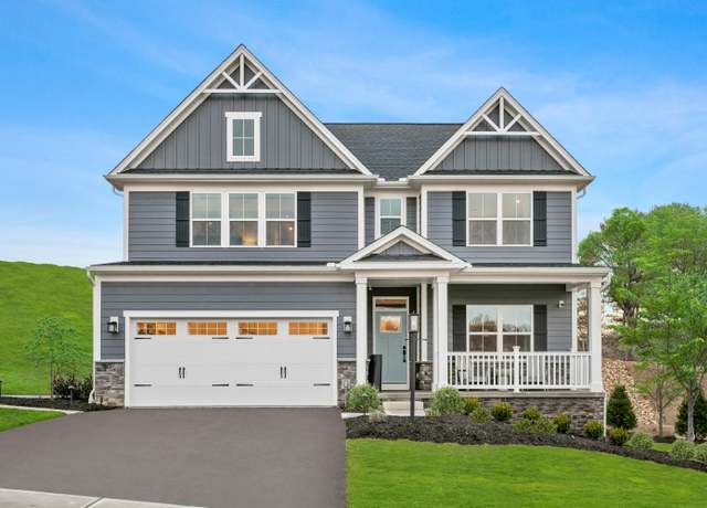 Property at 7110 Fairway Ridge Cir, Salem, VA 24153, 5 beds, 3.5 baths