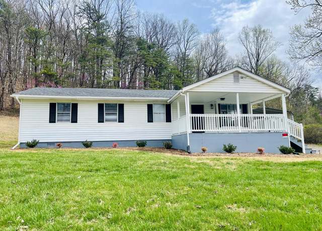 Property at 161 Orange Ln, Troutville, VA 24175, 3 beds, 2 baths