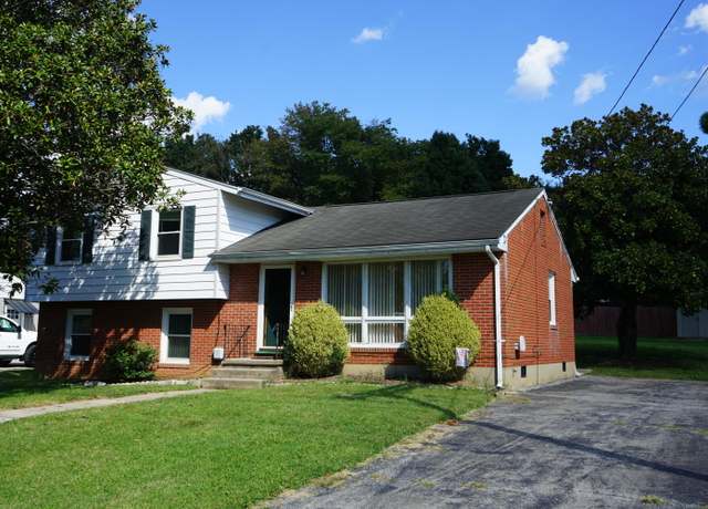 Property at 5231 Springlawn Ave, Roanoke, VA 24018, 3 beds, 2 baths