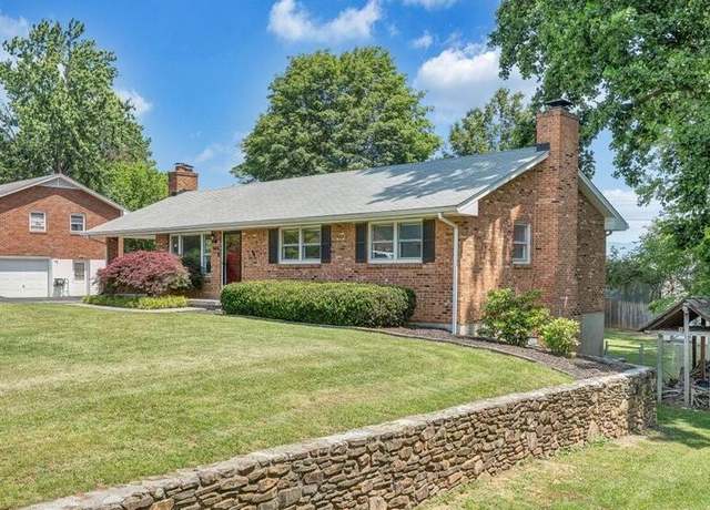 Property at 5908 Dogwood Ave, Salem, VA 24153, 3 beds, 2 baths