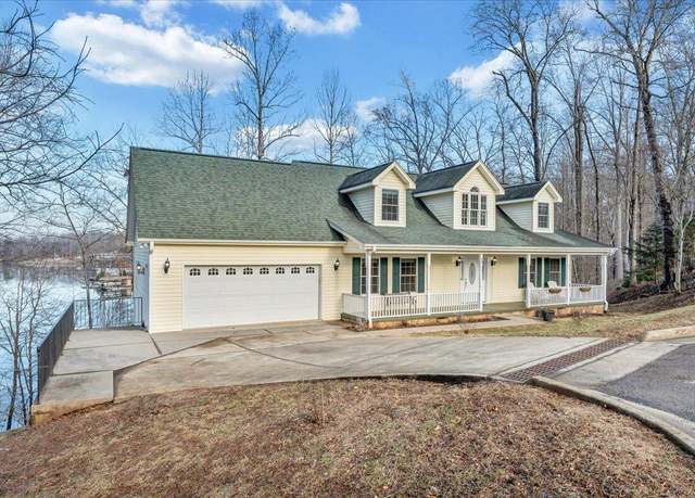 Property at 320 Indian Pointe Dr, Hardy, VA 24101, 4 beds, 3.5 baths
