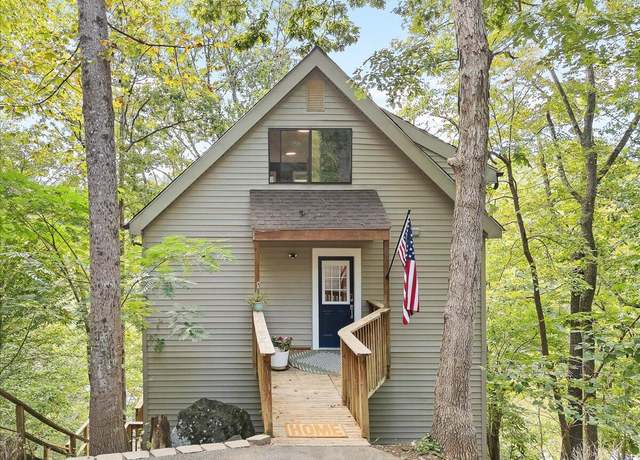 Property at 165 Poplar Dr, Hardy, VA 24101, 4 beds, 2.5 baths