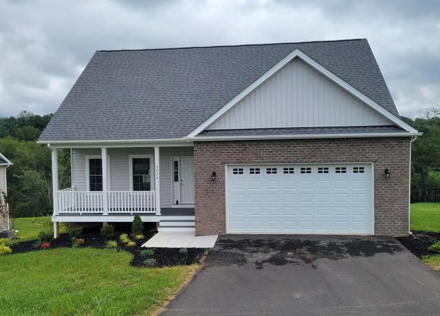 Property at 5236 Country Meadow Dr, Dublin, VA 24084, 3 beds, 2.5 baths