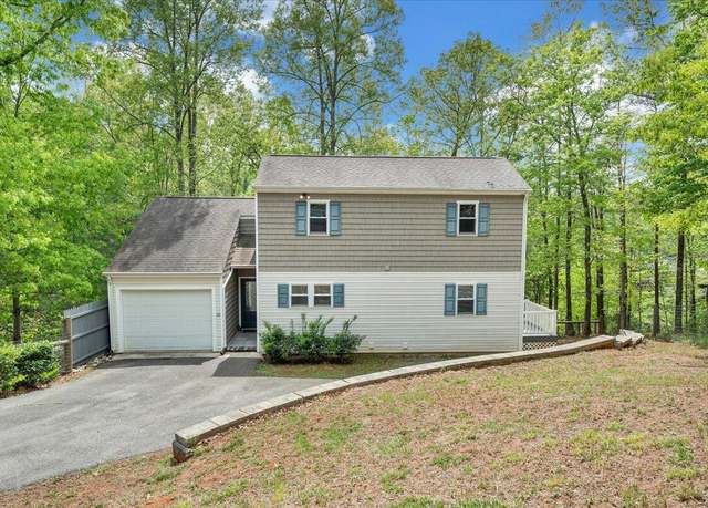Property at 101 Cedar Bluff Ln, Hardy, VA 24101, 3 beds, 3 baths