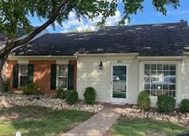 Property at 850 Stonegate Ct, Salem, VA 24153, 3 beds, 2 baths