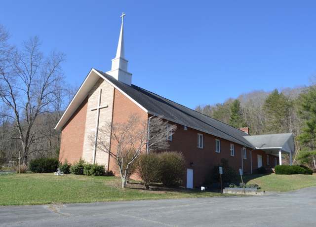 Property at 107 Mount Pleasant Dr, Covington, VA 24426, 1 bed, 2 baths
