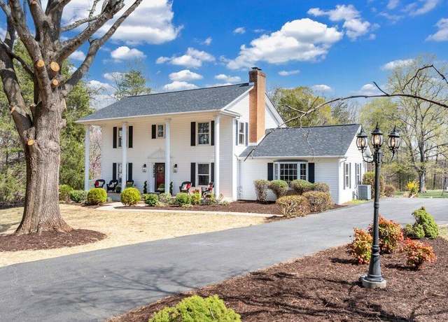 Property at 389 Hooker Farm Rd, Martinsville, VA 24112, 3 beds, 4.5 baths