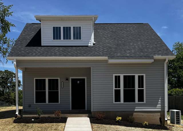 Property at 2236 Kenwood Blvd SE, Roanoke, VA 24013, 3 beds, 2.5 baths