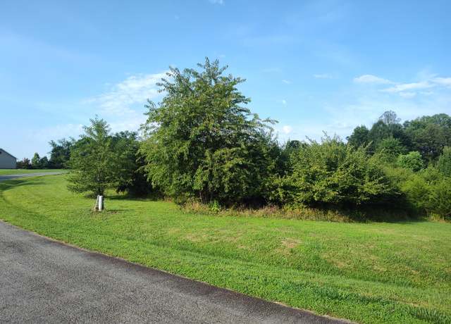 Property at 4 Carroll Dr, Hardy, VA 24101