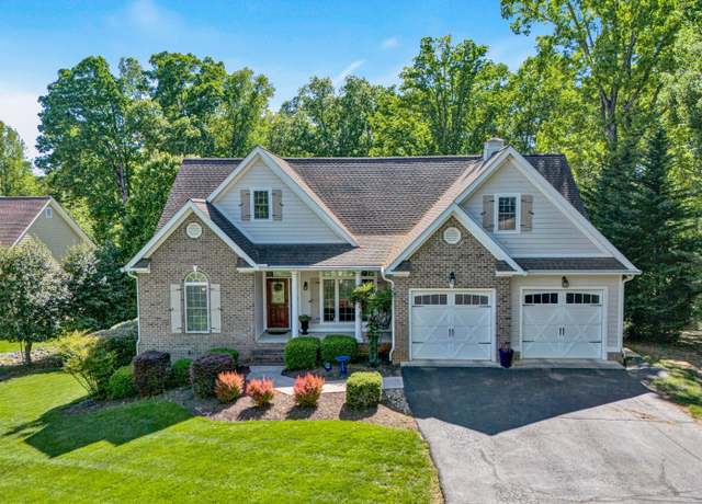 Property at 77 Sunview Cir, Moneta, VA 24121, 4 beds, 3 baths