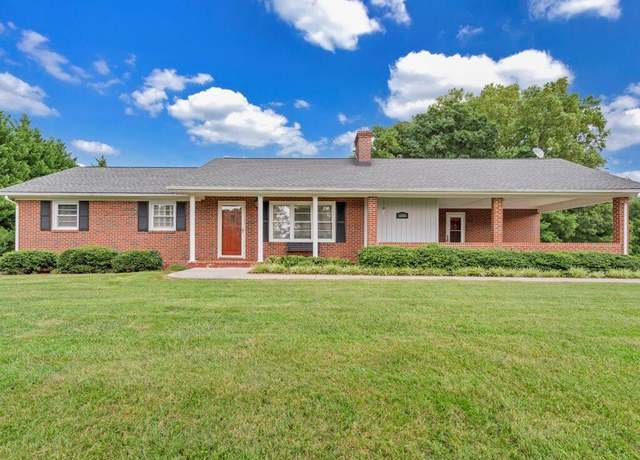 Property at 1630 County Line Rd, Bassett, VA 24055, 3 beds, 2 baths