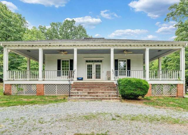 Property at 13851 Wyatts Way, Bedford, VA 24523, 3 beds, 2.5 baths