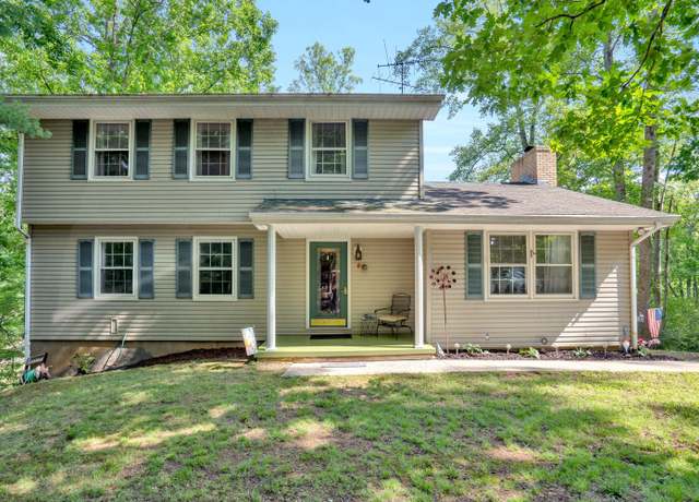 Property at 508 Hemlock Shores Dr, Goodview, VA 24095, 4 beds, 3.5 baths