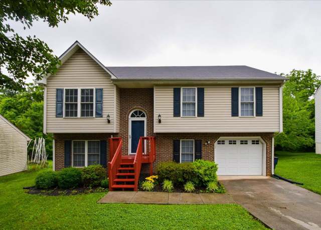 Property at 4882 Horseman Dr NE, Roanoke, VA 24019, 4 beds, 3 baths