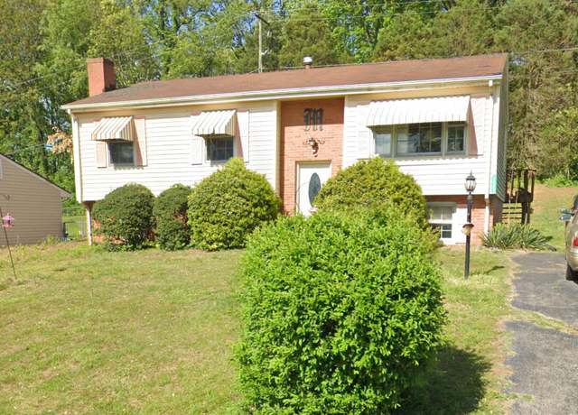 Property at 3036 Woodway Rd, Roanoke, VA 24014, 4 beds, 1.5 baths