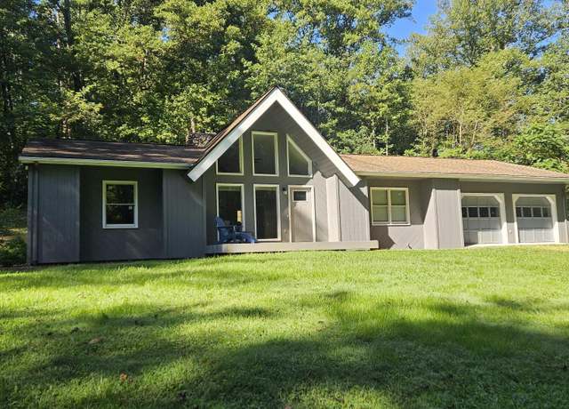 Property at 4515 Grassy Hill Rd, Rocky Mount, VA 24151, 3 beds, 2 baths