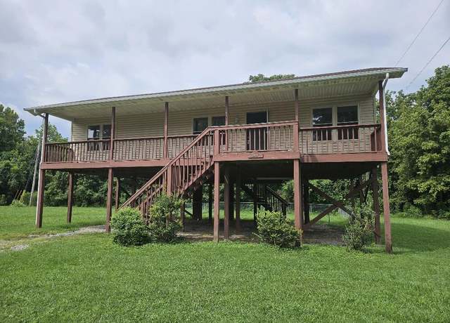 Property at 5432 Palm Valley Rd, Roanoke, VA 24019, 3 beds, 2 baths