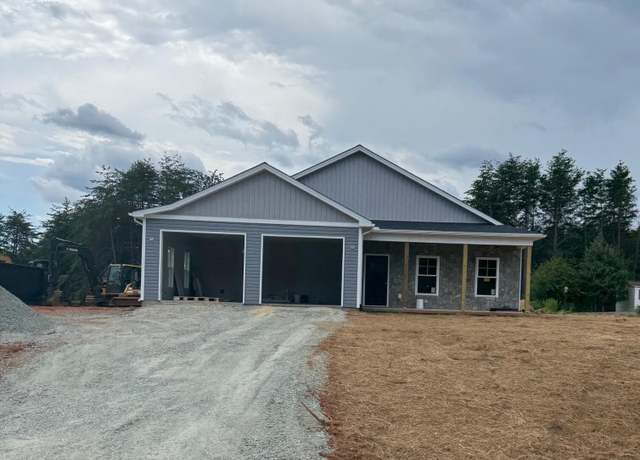 Property at 6450 Scruggs Rd, Moneta, VA 24121, 3 beds, 2 baths