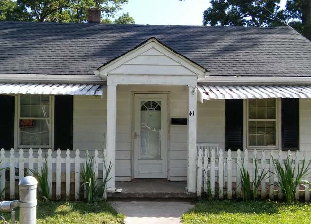 Property at 41 Hillcrest Ave NE, Roanoke, VA 24012, 3 beds, 2 baths