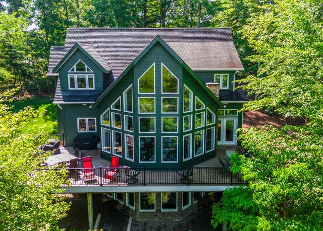 Property at 1359 Nicholas Ln, Moneta, VA 24121, 6 beds, 5.5 baths